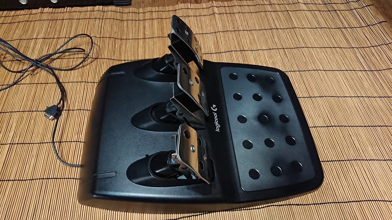 Review] Volante de corrida Driving Force Logitech G29 - Skooter Blog